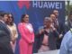 César Acuña llama ‘Hawái’ a Huawei en firma de convenio con la UCV (VIDEO)