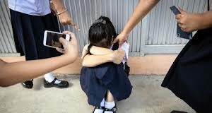 Brillando en la Oscuridad del Acoso Escolar