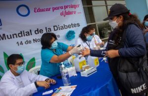 EsSalud realiza campaña preventiva contra la diabetes y pie diabético en el Hospital Aurelio Diaz Ufano