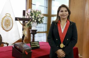 Fiscal Marita Barreto interpone medida cautelar para retornar a equipo especial