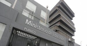 Mafias cobran 10 soles por certificados de colegio en propio sistema del Ministerio de Educación(VIDEO)