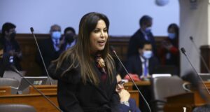 Patricia Chirinos admite coordinaciones con Jaime Villanueva y otros asesores de Patricia Benavides