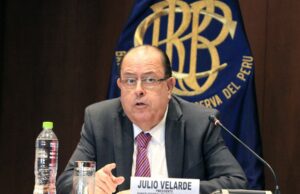 Julio Velarde: Permitir retiros en tener pensiones más bajas en la vejez