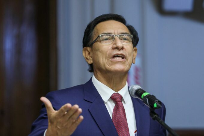 Martín Vizcarra: PJ dicta 12 meses de impedimento de salida del país