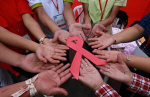 Día Mundial de la Lucha Contra el SIDA ¡Alerta en Perú!: Jóvenes de 20 a 24 años lideran casos de VIH