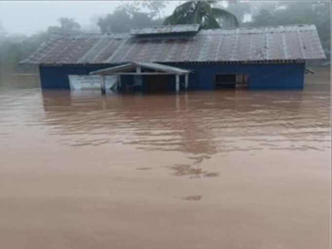 Loreto: desborde del río Pisqui deja 59 viviendas inhabitables en el distrito de Contamana