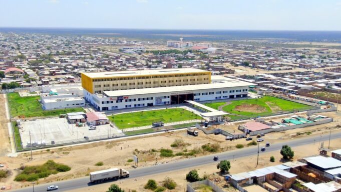 Autoridad para la Reconstrucción con Cambiosculminó 7 840 obras en 13 regiones del país