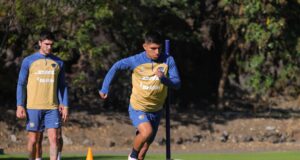 Universitario acusa a Pumas por presentar a Piero Quispe sin terminar documentación legal