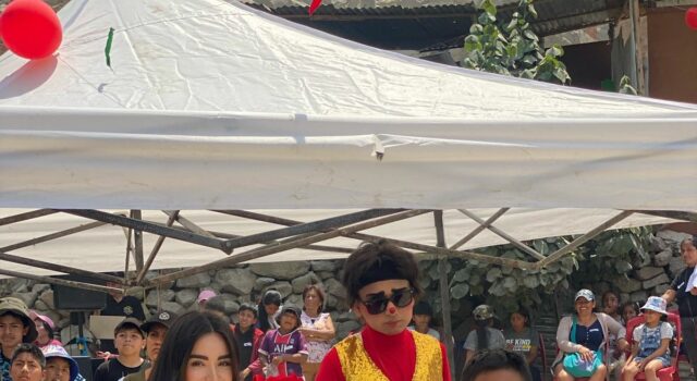 Ollita Común de SJL estuvo de mantel largopara celebrar la navidad