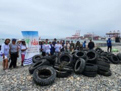 Extraen más de 100 llantas y otros residuos del Mar del Callao