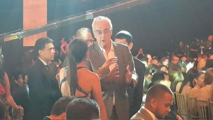 Jorge Fossati señaló que hay acuerdo con la FPF para ser el técnico de la Selección