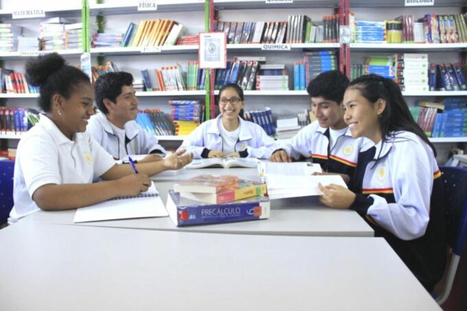 Los COAR ofrecen bachillerato internacional y te ayudan a estudiar en el exterior