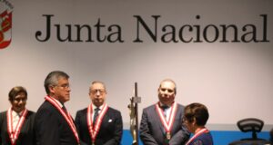 Antonio De La Haza jura como nuevo presidente de la Junta Nacional de Justicia