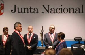 Antonio De La Haza jura como nuevo presidente de la Junta Nacional de Justicia