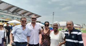 Emotiva despedida le dieron a gloria del atletismo peruano Roberto Abugattás