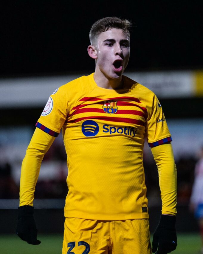 Barcelona pasa con susto de fase en la Copa del Rey