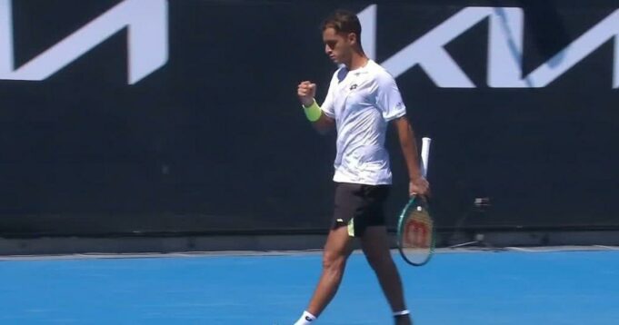 «Juanpi» Varillas fue eliminado en primera ronda del Abierto de Australia