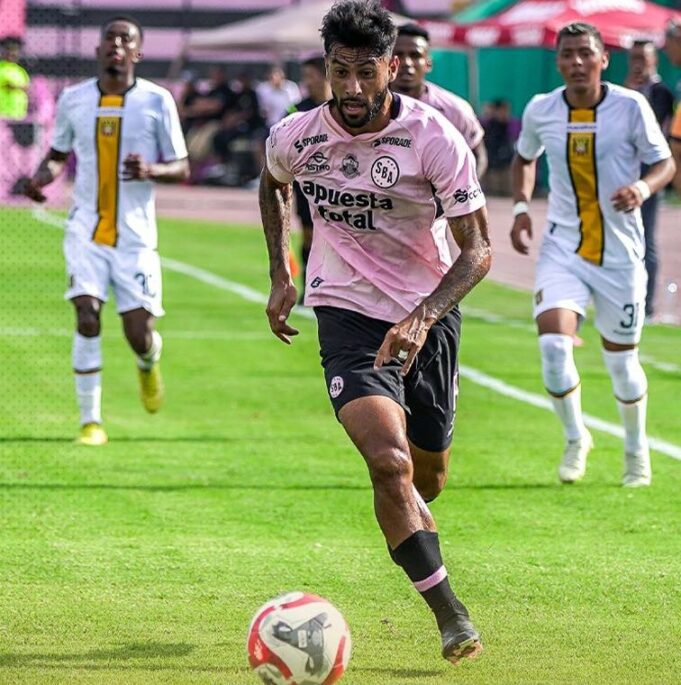 Sport Boys superó al The Strongest 3-1 en la «Tarde Rosada»