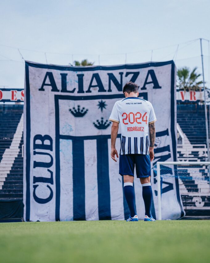 Alianza Lima hace su estreno este lunes frente a Once Caldas de Colombia en el Nacional