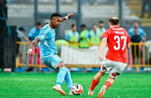 La Tarde fue Celeste. Cristal goleó a la U. Católica de Chile 4-0 en su estreno oficial