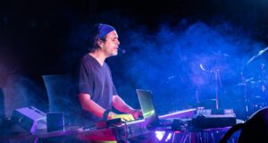 ‘Criaturas ansiosas’, El Unipersonal/Musical que toca temas de salud mental