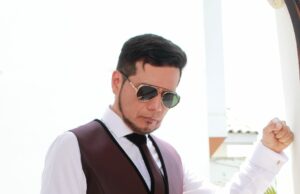 Tony Cruz sigue el legado de su padres Ivan Cruz: lanza tema ‘Mozo deme otra Copa’