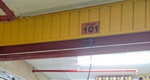 PNP encuentra gran cantida de cigarrillos ilegales en Galería de Mesa Redonda