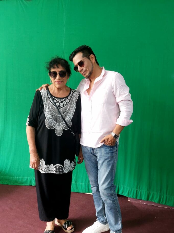 Tony Cruz: Lanza tema Mozo deme otra copa y le rinde tributo