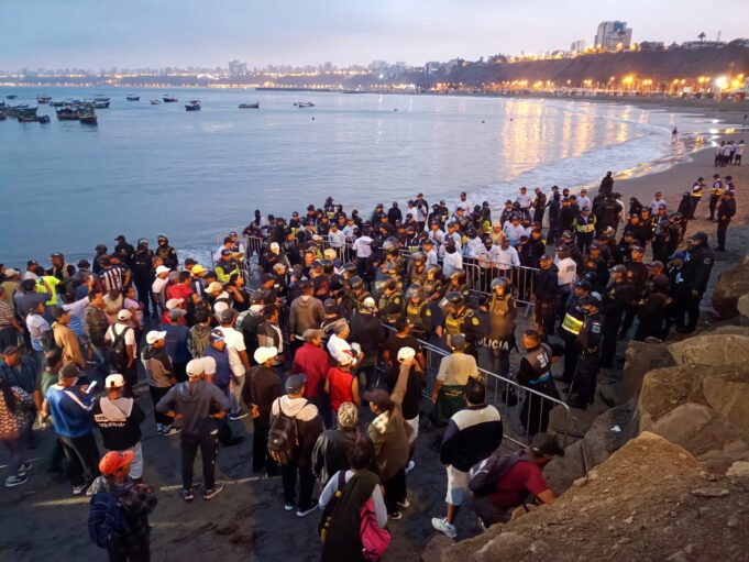 Asociación de Pescadores Artesanales de Chorrillos dice recuperación del muelle es legal