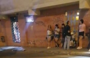 Vecinos de San Juan de Miraflores cansados de prostitución callejera
