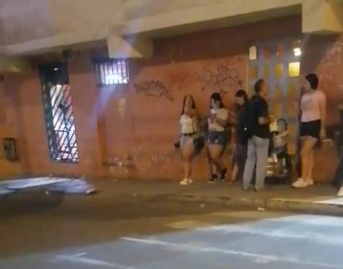 Vecinos de San Juan de Miraflores cansados de prostitución callejera