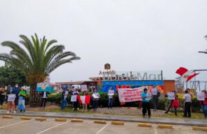 Más de 500 familias quedan en la calle ante el cierre de complejo turístico «Bordemar» en Barranco