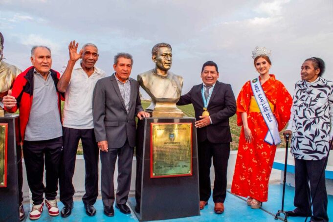 Homenaje en vida al «Capitán de América» Héctor Chumpitaz en San Luís de Cañete