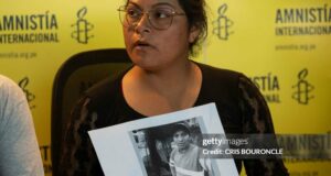 Fiscalía abre investigación a Ruth Bárcena por agredir a Dina Boluarte en Ayacucho