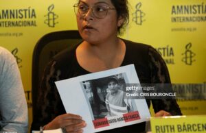 Fiscalía abre investigación a Ruth Bárcena por agredir a Dina Boluarte en Ayacucho