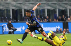 Inter de Milán ganó de forma dramática al Verona 2-1 y sigue líder en el Calcio