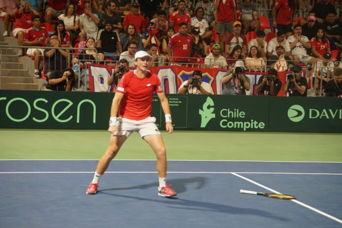 Ignacio Buse le dió el punto a Perú al vencer a chileno Jarry y vamos 1-1 en la Copa Davis