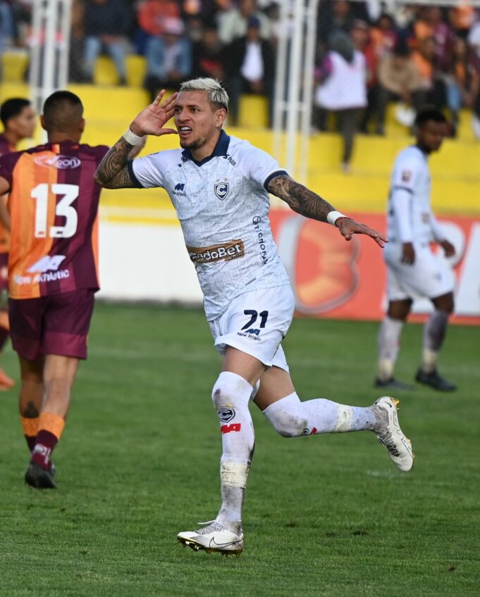 Cienciano logró un gran triunfo ante Los Chankas 2-1 en Andahuaylas