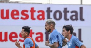 Paolo Guerrero tuvo su primera práctica con su club César Vallejo en Trujillo