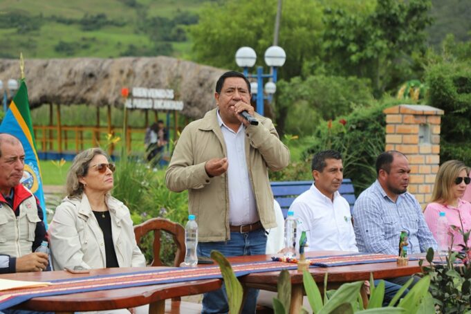 Gobernador de Amazonas junto a Viceministra de Turimo visitan Lago Pomacochas para impulsar turismo