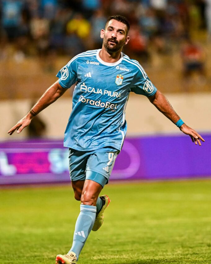 Sporting Cristal goleó al Mannucci 4-0 y alcanzó en la punta a la «U» y Sport Huancayo