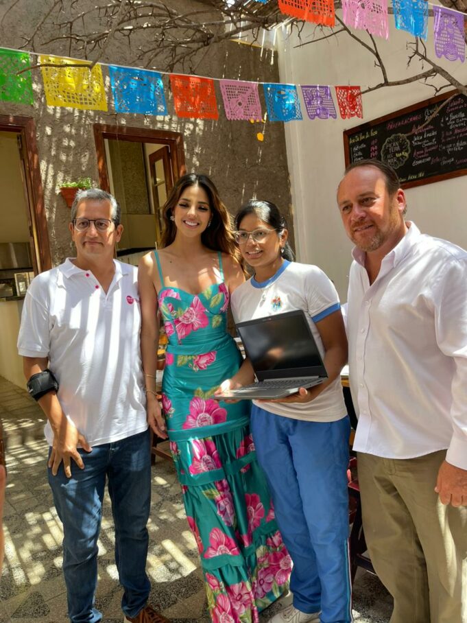 Luciana Fuster lleva alegría a niños del norte