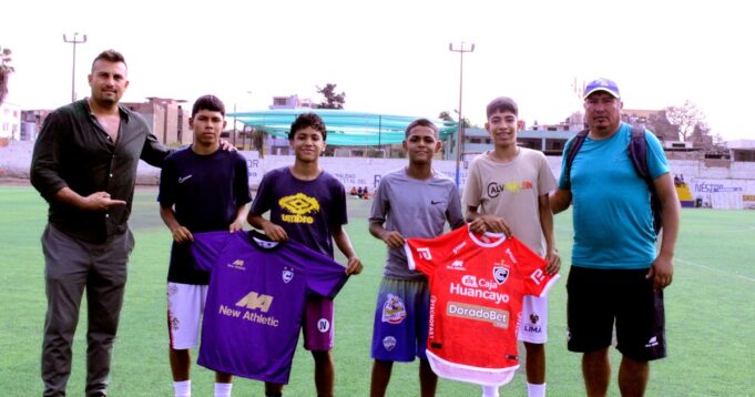 Jugadores de la seleccion del Rímac Sub-14 fue homenajeada en su distrito