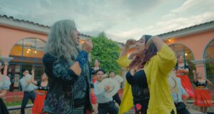 Fredy Ortiz y Daniela Prado lanzan carnaval ayacuchano junto a la Comparsa Juventud StarMusic