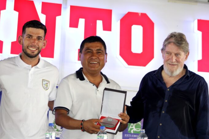 Rímac: Se inaugura escuela de fútbol » La Pico» con entrenador uruguayo Santiago Rodríguez