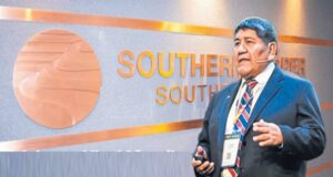 Valle del Tambo rechaza que títular de Energía quiera favorecer a Southern, cliente de su empresa