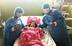 Médicos del Hospital Nacional PNP «Luis N. Sáenz» operan con éxito a hija de Suboficial de la policía