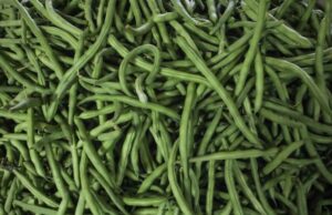 Hoy papa huayro, vainita, naranja tangelo, manzana y piña en oferta al alcance de consumidores