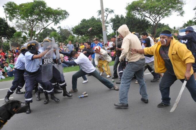 ¡Atención, barristas! Penas por disturbios van entre seis y 35 años de cárcel