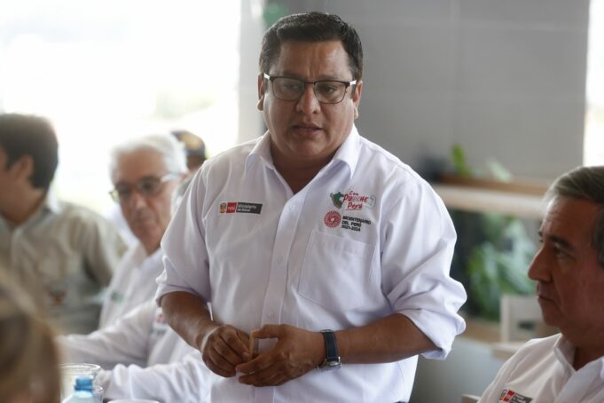 ¡Alerta! Ministro de Salud alerta sobre la inminente llegada de una epidemia de dengue